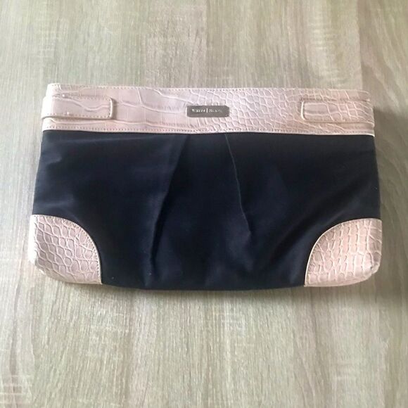 NWOT … WHITE HOUSE BLACK MARKET Clutch / Handbag - Picture 2 of 4